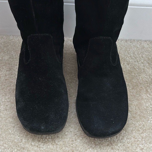 Women's Aerosoles Black Suede Leather Boots - Picture 2 of 7